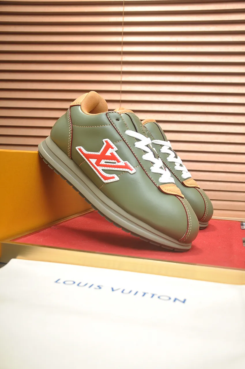 Men's men's shoes 💰700💶[LOUIS VUITTON] new original order 🍀LV Louis Vuitton * - top version of LV classic trendy shoes! Made of imported original fabrics, mesh lining, and original wear-resistant rubber foam outsole! High quality products! Size (female 35-40)